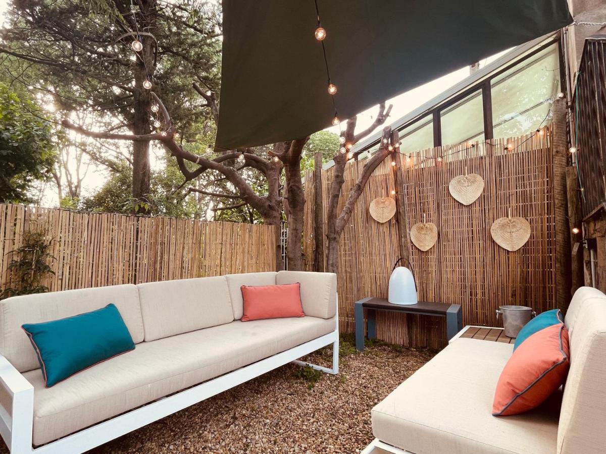Maison dans les Arbres, SPA, Tennis, Parking Nîmes Extérieur photo